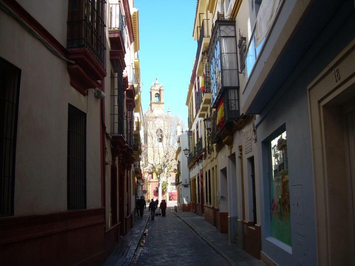 Medina Apartment And Parking Historical Center Sevilla Exteriör bild